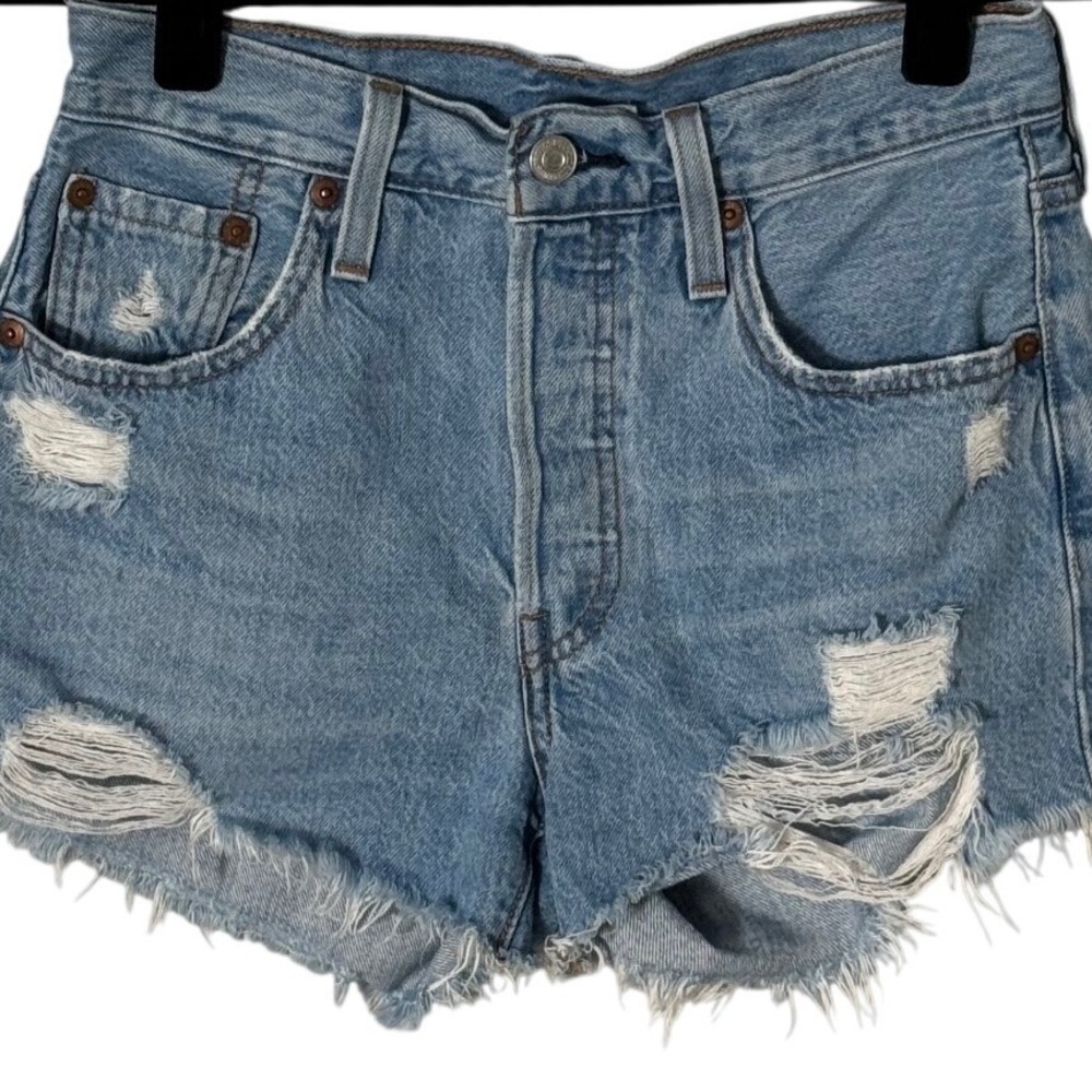 Levi's 501 Original High Rise Distressed Denim Shorts Medium Wash Size 25 - Picture 8 of 10